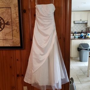 White ONYX Nite prom dress